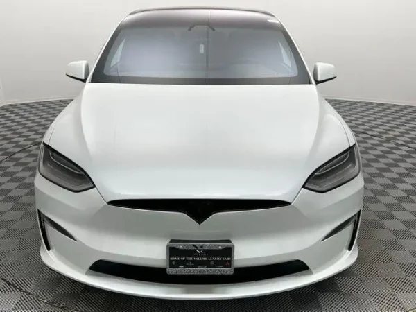 2022 Tesla Model X Plaid Tri Motor All-Wheel Drive - Image 2