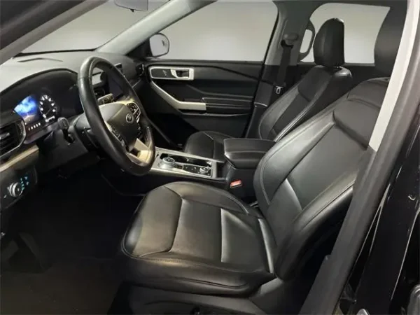 2021 Ford Explorer XLT - Image 5