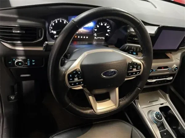 2021 Ford Explorer XLT - Image 7