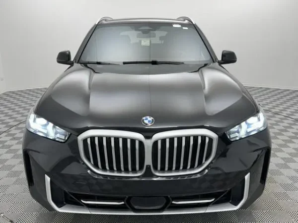 2024 BMW X5 xDrive40i - Image 2