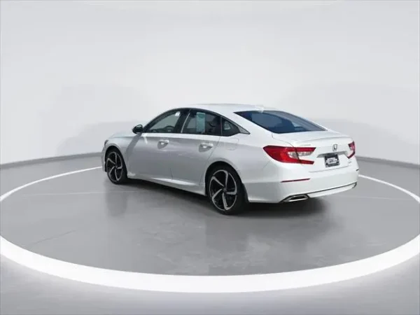 2019 Honda Accord Sport - Image 4