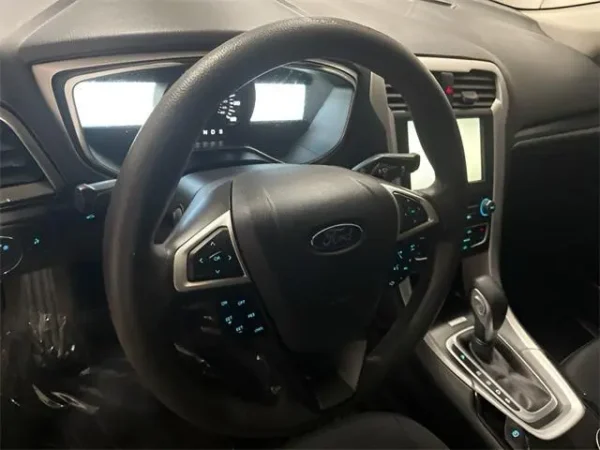 2016 Ford Fusion SE - Image 7