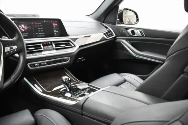 2021 BMW X5 xDrive40i - Image 6
