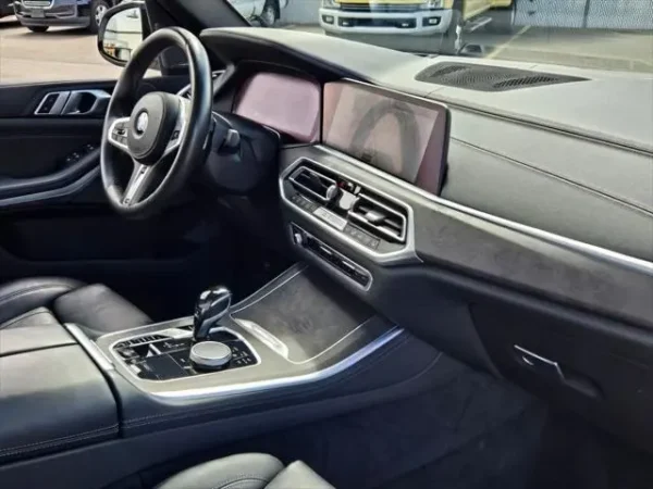 2021 BMW X5 xDrive40i - Image 7