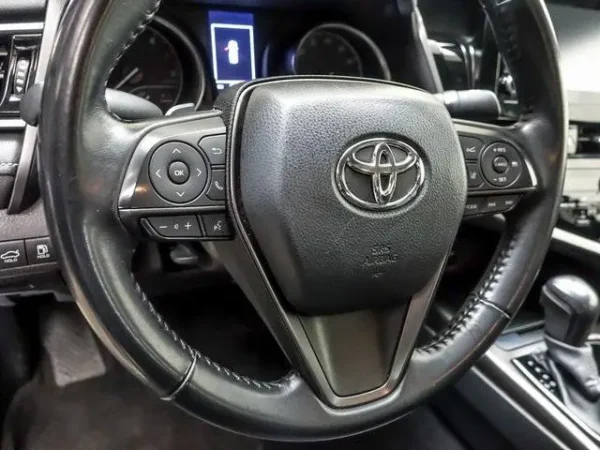 2022 Toyota Camry SE - Image 7