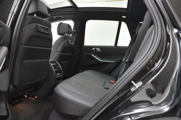 2021 BMW X5 xDrive40i - Image 9
