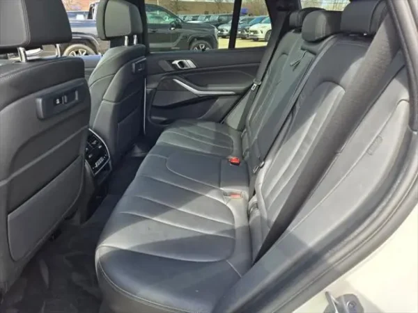 2021 BMW X5 xDrive40i - Image 8