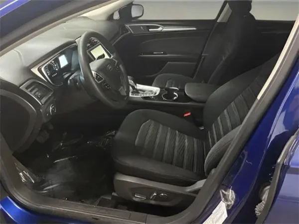 2016 Ford Fusion SE - Image 5