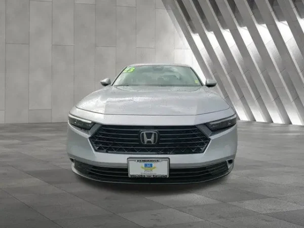 2023 Honda Accord EX - Image 2