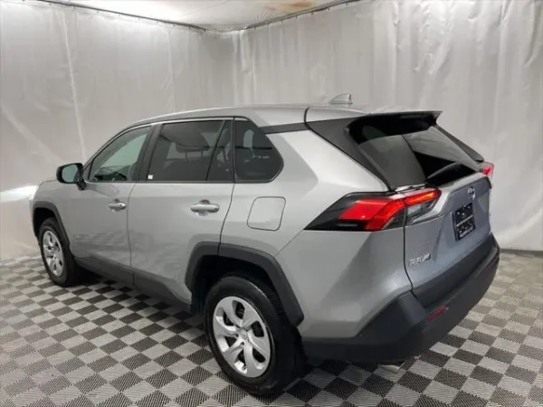 2024 Toyota RAV4 LE - Image 3